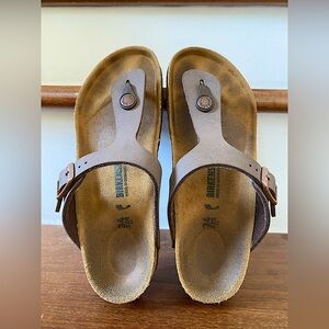 Birkenstock Gizeh - Size 34